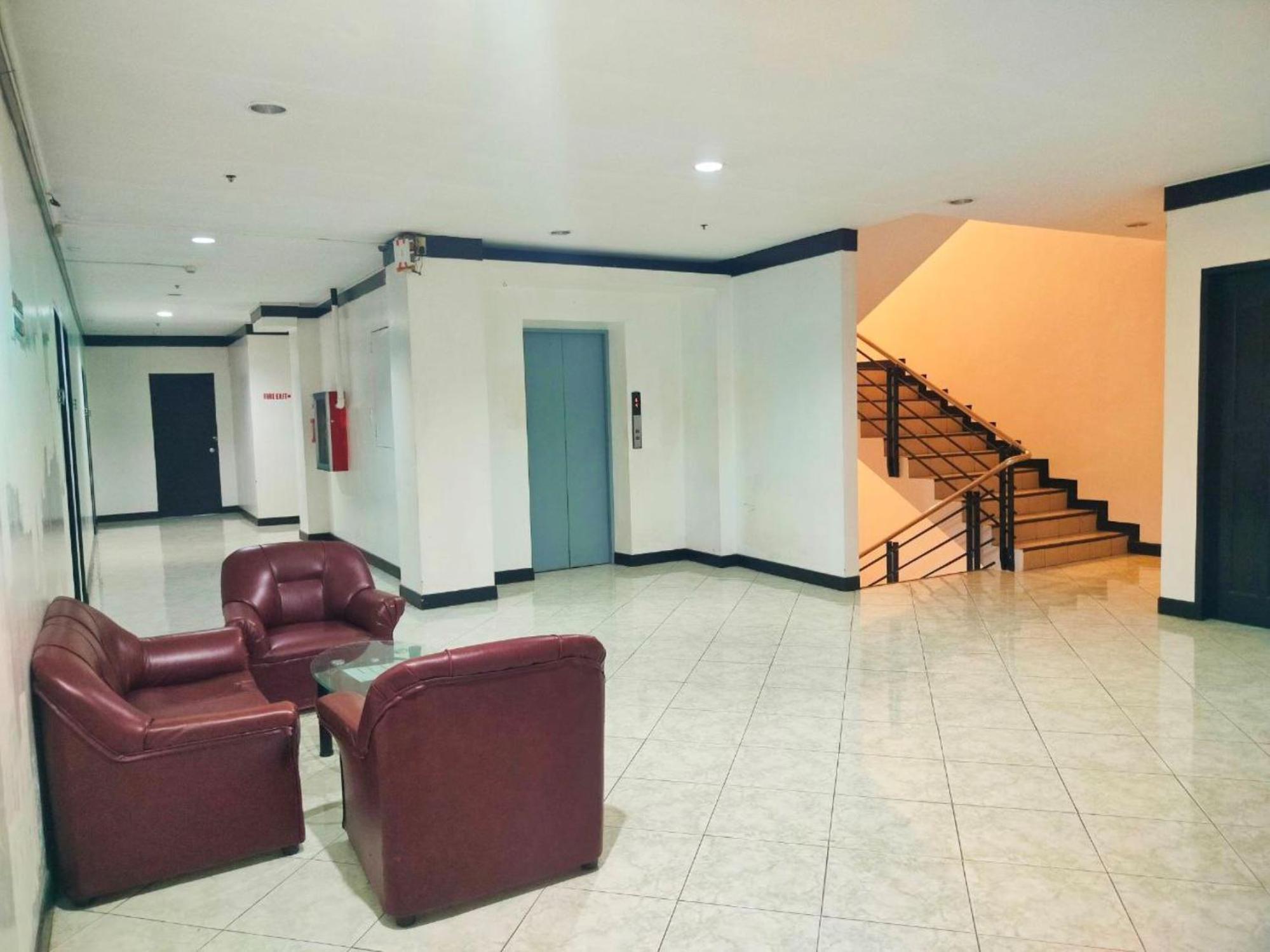 Check Inn Hotel Dumaguete City By Reddoorz Eksteriør bilde