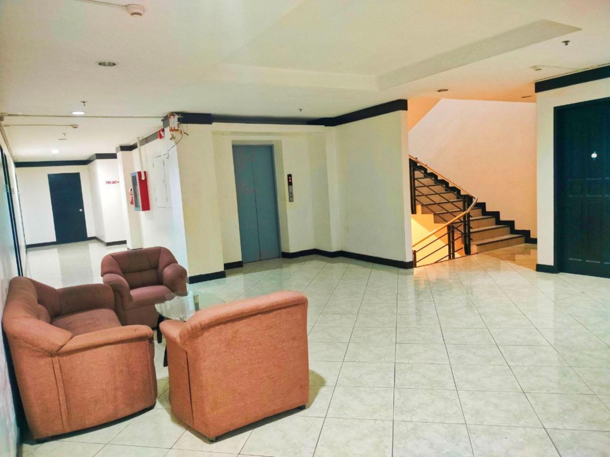 Check Inn Hotel Dumaguete City By Reddoorz Eksteriør bilde
