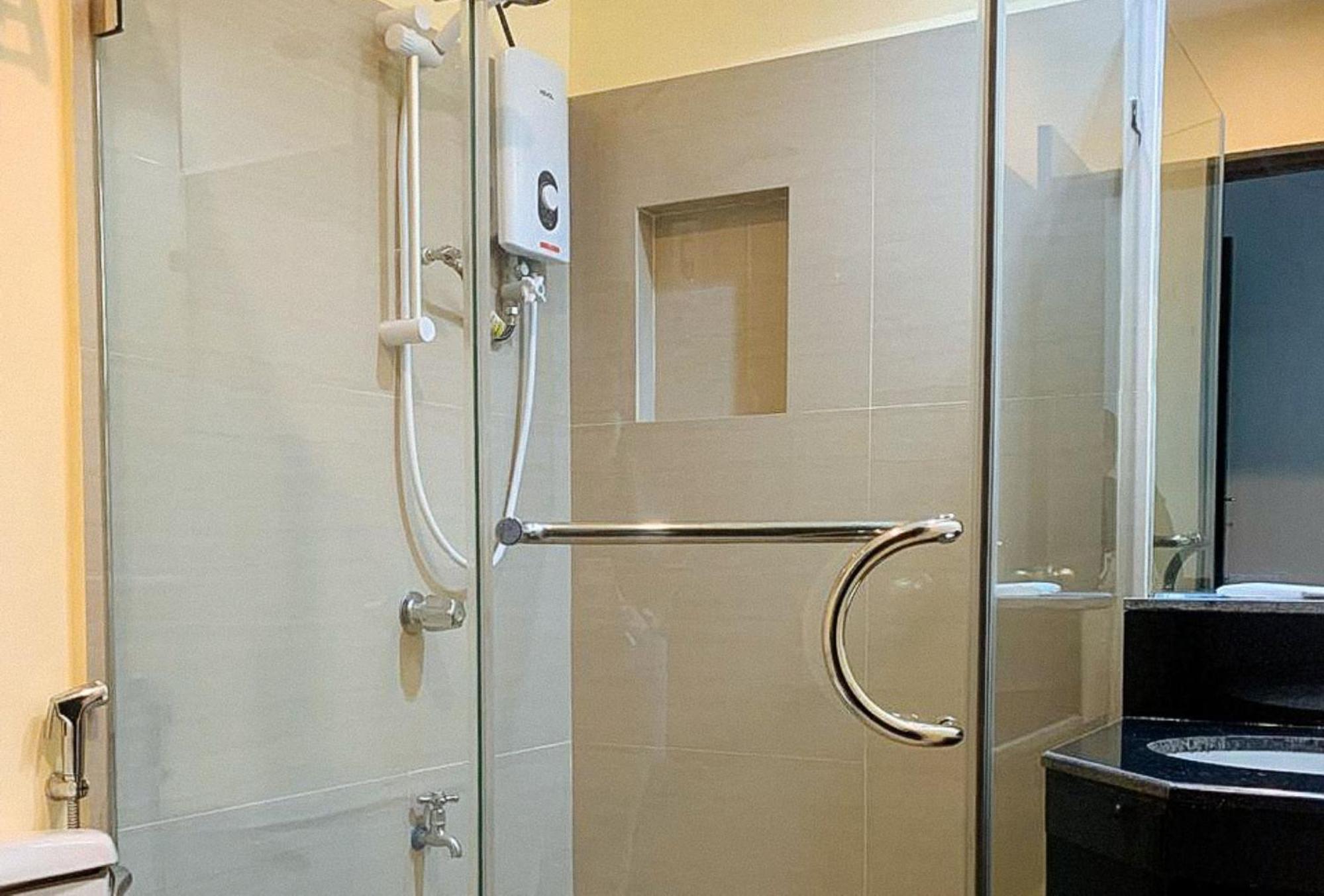 Check Inn Hotel Dumaguete City By Reddoorz Eksteriør bilde