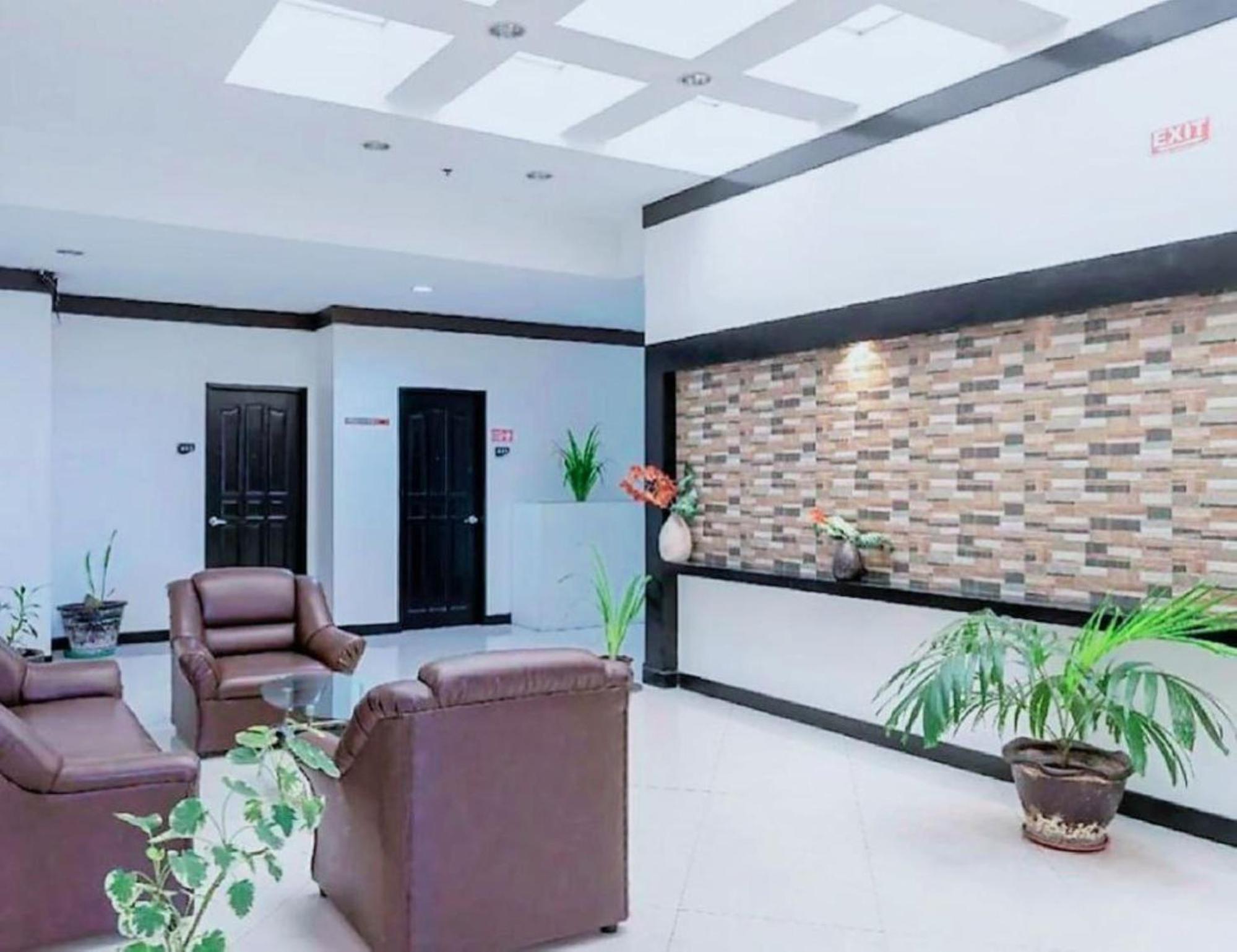 Check Inn Hotel Dumaguete City By Reddoorz Eksteriør bilde
